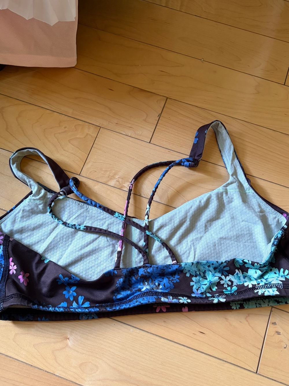 lululemon sports bra - Picture 2 of 2
